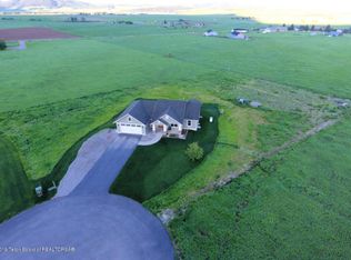 271 Serenity Ln, Bedford, WY 83112