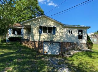 2730 William Penn Ave, Johnstown, PA 15909