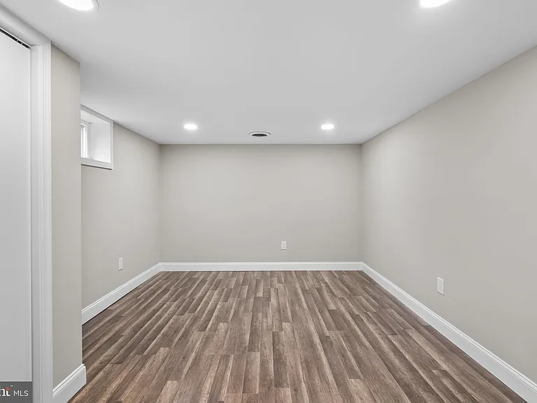 3887 Shadywood Dr — Photo 31