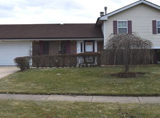 2249 Waterfall Ln, Hanover Park, IL 60133