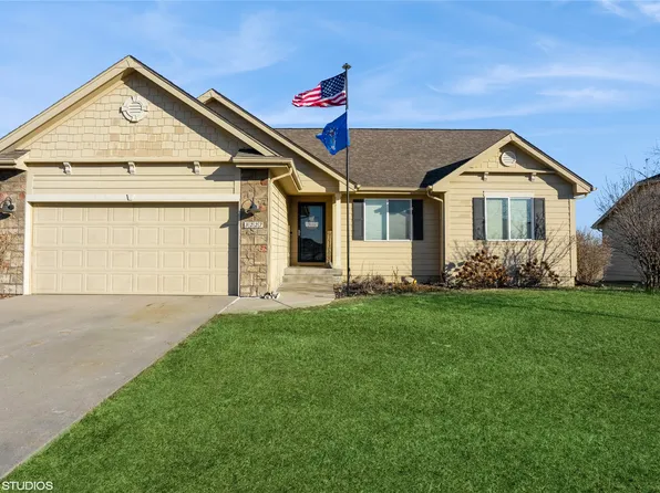 3227 3rd Ave SW, Altoona, IA 50009