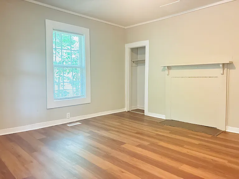 403 S Yates St — Photo 13