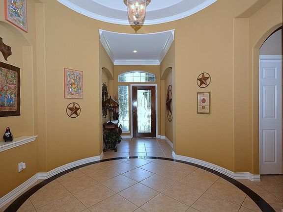 2nd image of 26407 Bayou Vista Cir