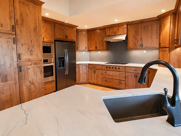 175 Palos Verdes — Photo 4