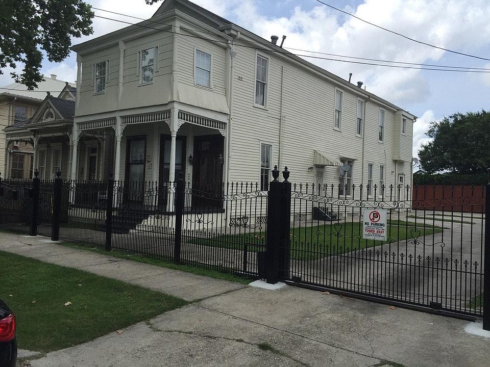 1st image of 2115 Marengo St #B