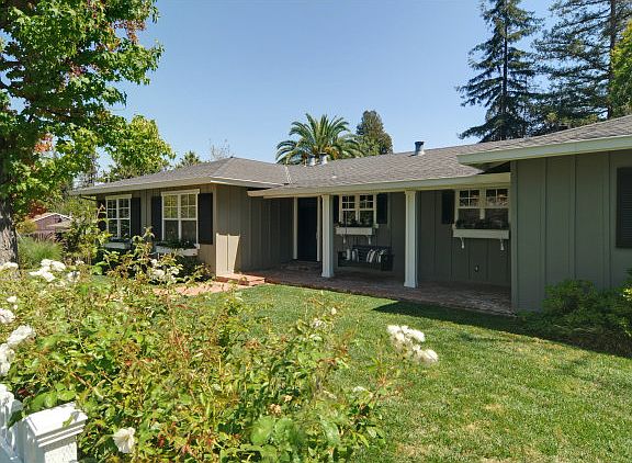 3rd image of 2181 Manzanita Ave