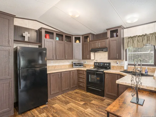 12106 Grapevine, San Antonio, TX 78245