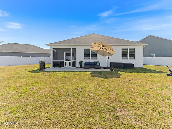 2nd image of 704 Ripple Court