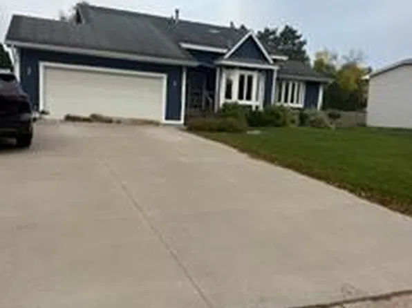 11209 Utah Ave N, Champlin, MN 55316