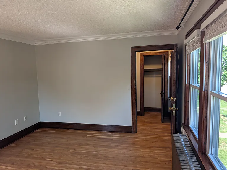 1298 Marshall Ave — Photo 16