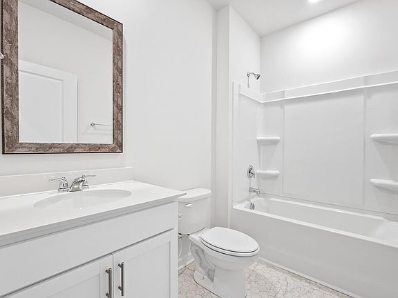 3rd image of 1731 Odessa Ln