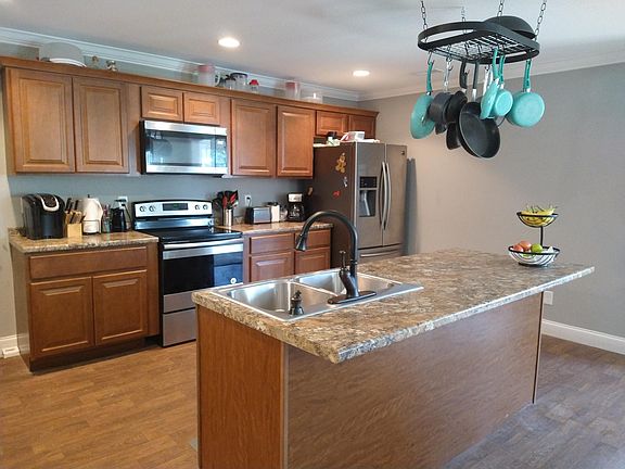 3rd image of 2330 Sir Edward Ln