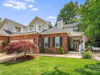 609 Carriage Commons Dr, Hendersonville, NC, 28791