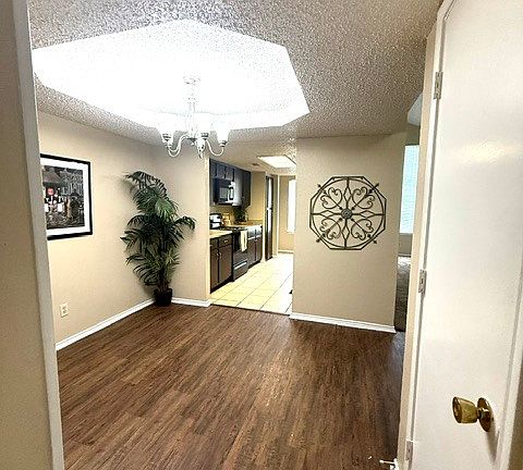 3rd image of 4316 Columbus Trl