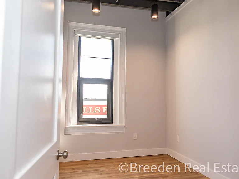 100 W Union St #1APT-300 — Photo 19