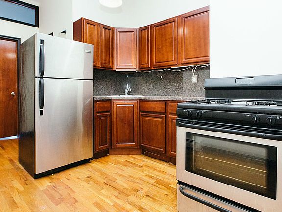5th image of 197 Stockholm St APT 3L