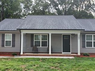 165 Crescent St, Kannapolis, NC 28081