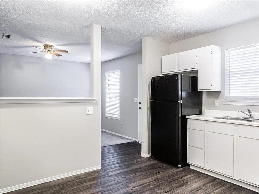 1st image of 194 Ann St