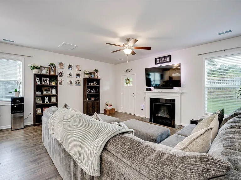 6383 Whirlaway Rd — Photo 9