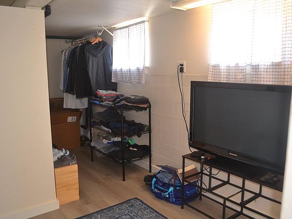 3rd image of 2020 Taylor Ave