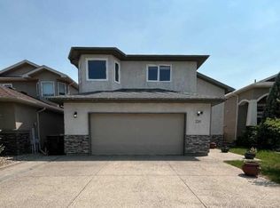 226 NW Gateway Mnr S, Lethbridge, AB T1K5S1