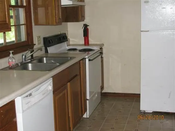 6119 Curtis Ave, Omaha, NE 68104