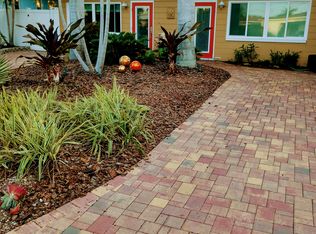 11130 2nd St E, Treasure Island, FL 33706