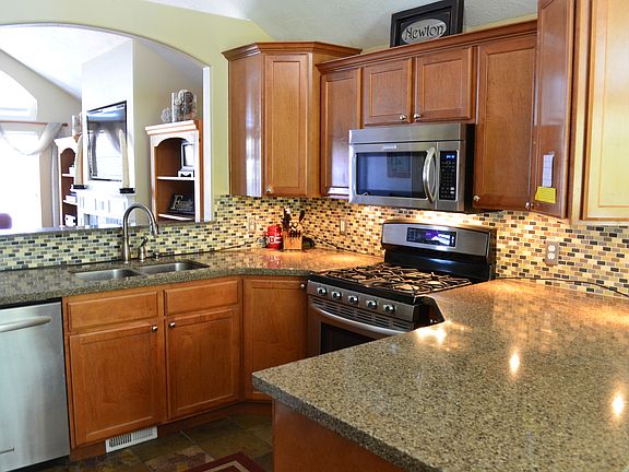 4th image of 14252 S Crown Rose Dr