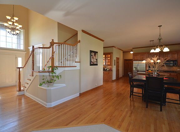 4th image of 26147 Whispering Woods Cir