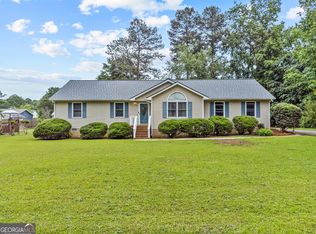 504 Bedford Dr, Hull, GA