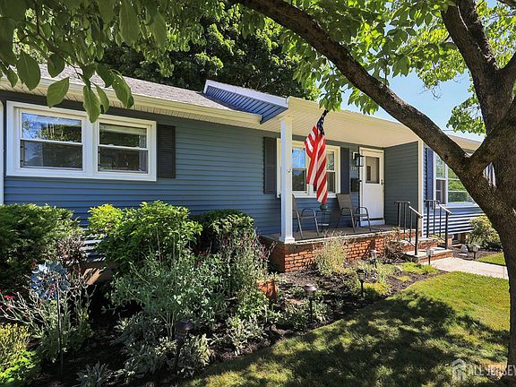5th image of 231 Firth St