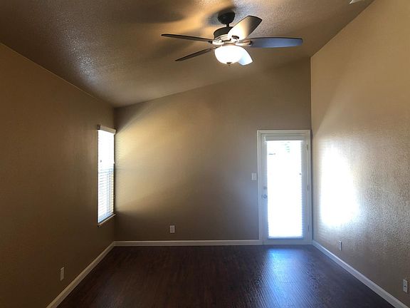 5th image of 505 Santa Ana Ave