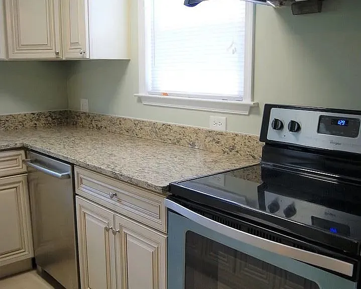 3401 Gaither Rd — Photo 2