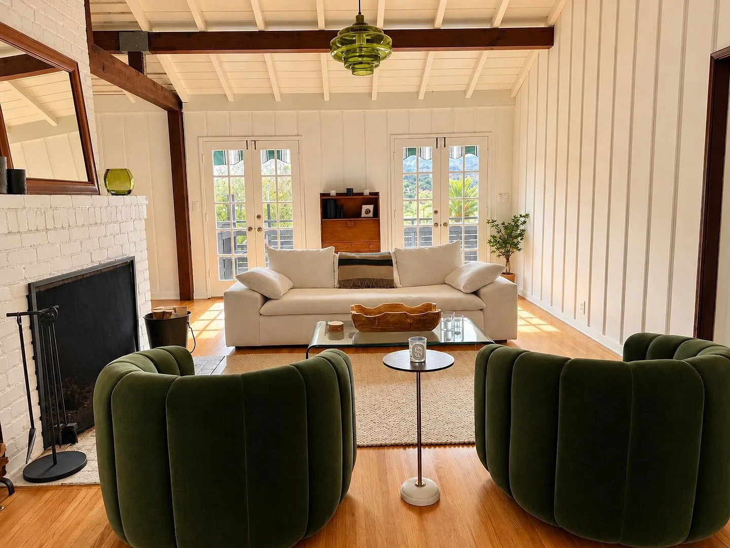 Gated Lauren Canyon Farmhouse with Saltwater Pool, Spa Deck & Views! — Photo 4