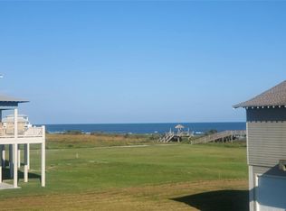 828 East Rd, Crystal Beach, TX 77650