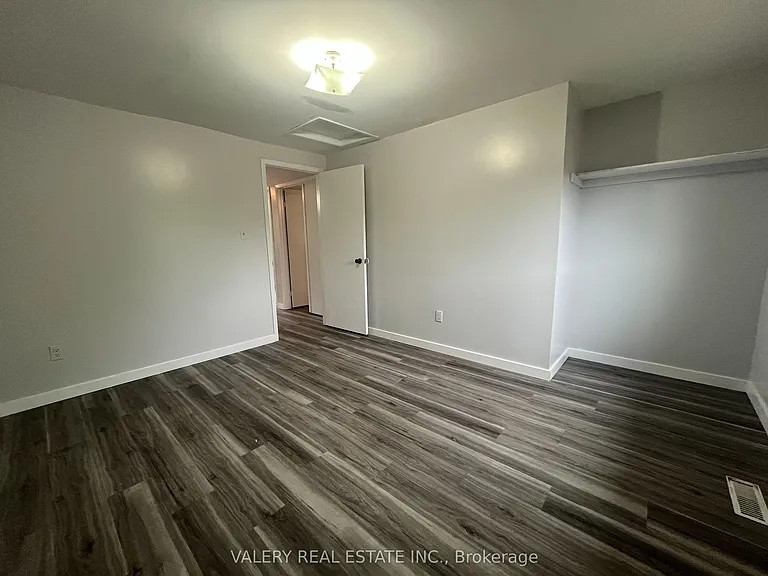 164 Daniels Cres #MAIN — Photo 18