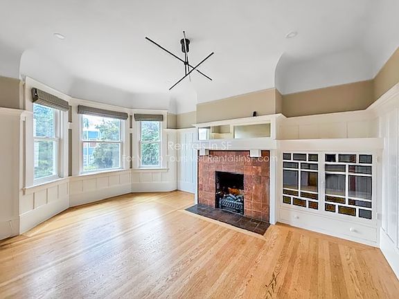 4th image of 155 Eureka St APT 2