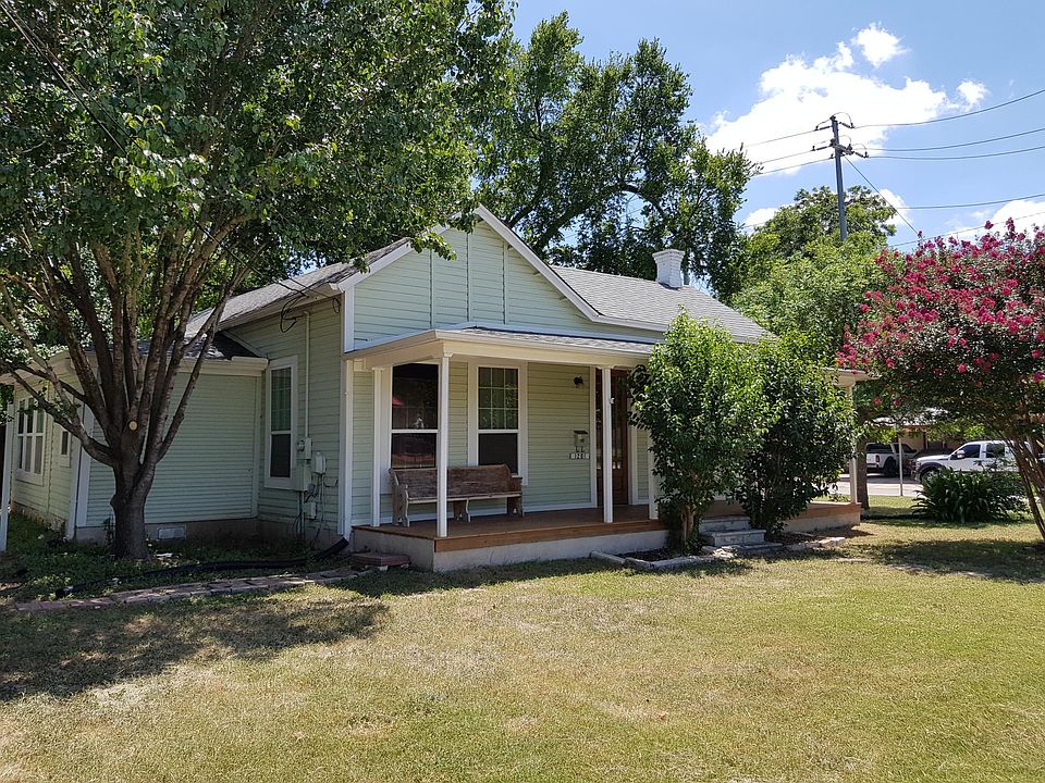 1st image of 1201 Farm St