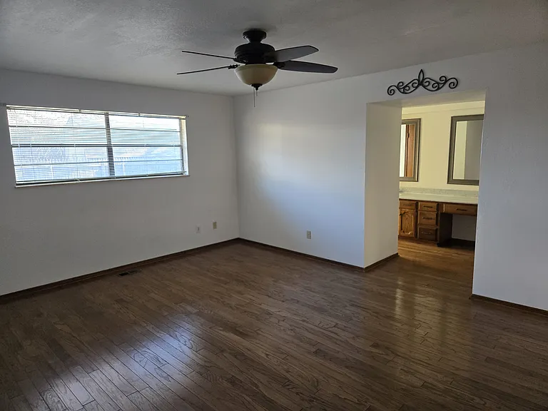 2212 S Whitbourne Pl — Photo 14