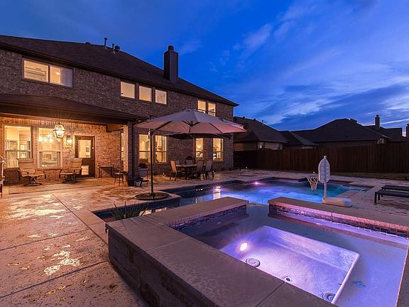 5th image of 907 Joshua Ct