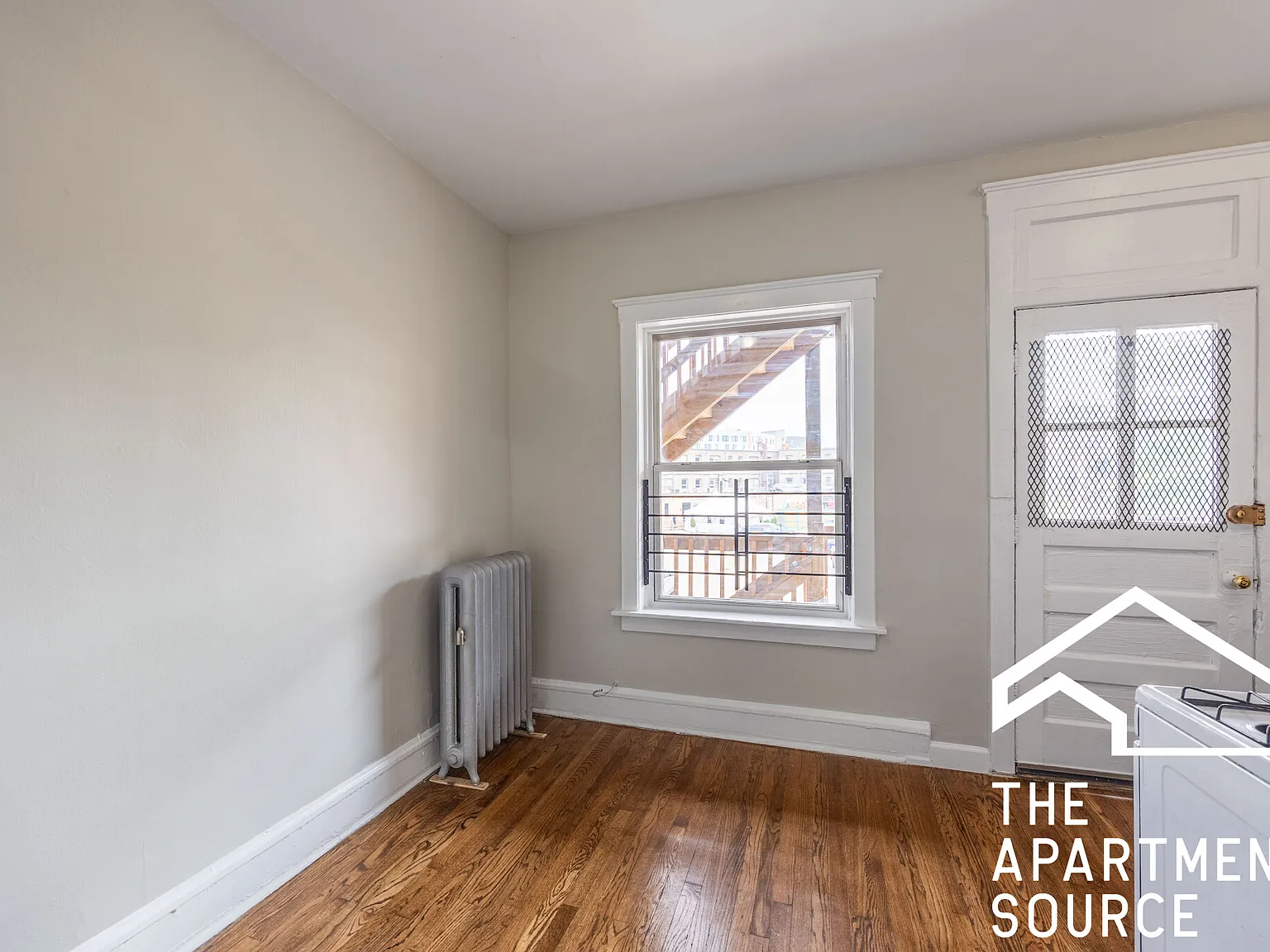 Studio, 530 sqft, $1,695 — Photo 4