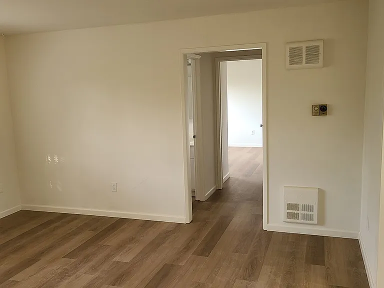 1820 Santa Clara Ave — Photo 5