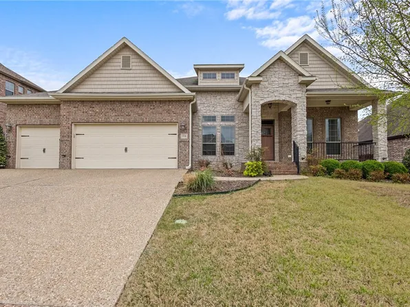 3736 N Lalique Ln, Fayetteville, AR 72704