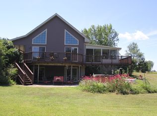 30405 N Butler Ave, Cedar Falls, IA 50613