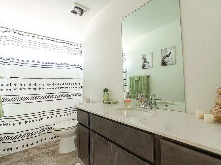 2560 Canfield Ln — Photo 20