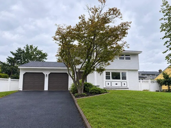5 Concord Ave, Piscataway, NJ 08854