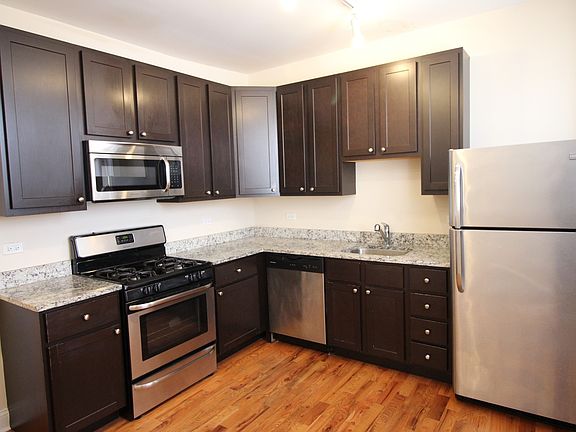 2nd image of 1301 W Columbia Ave #2