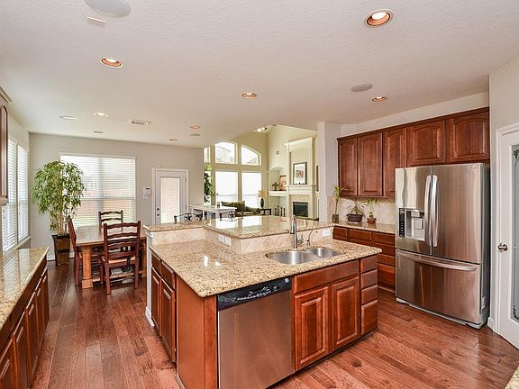 3rd image of 5703 Bahama Cove Ct