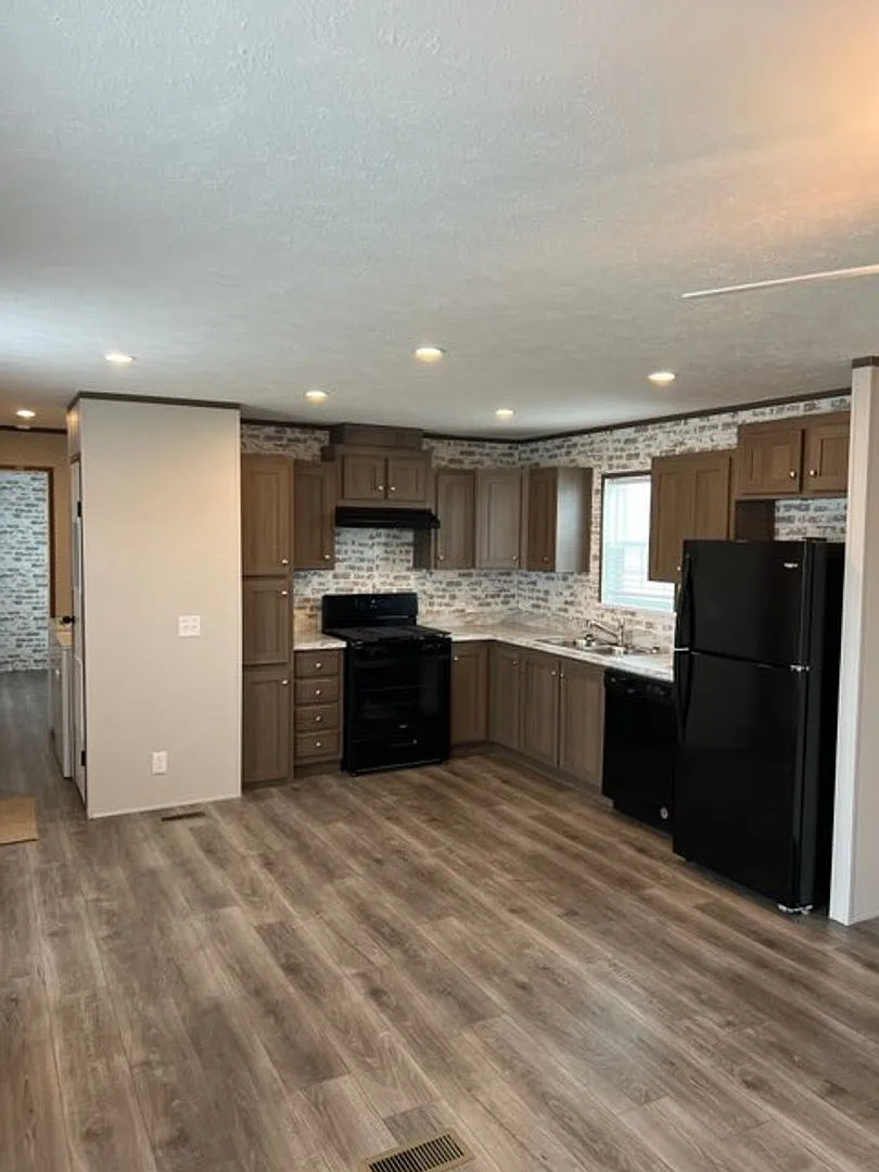 Lot 51 — Photo 2