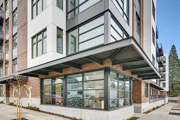 Holm at Sellwood — Photo 9